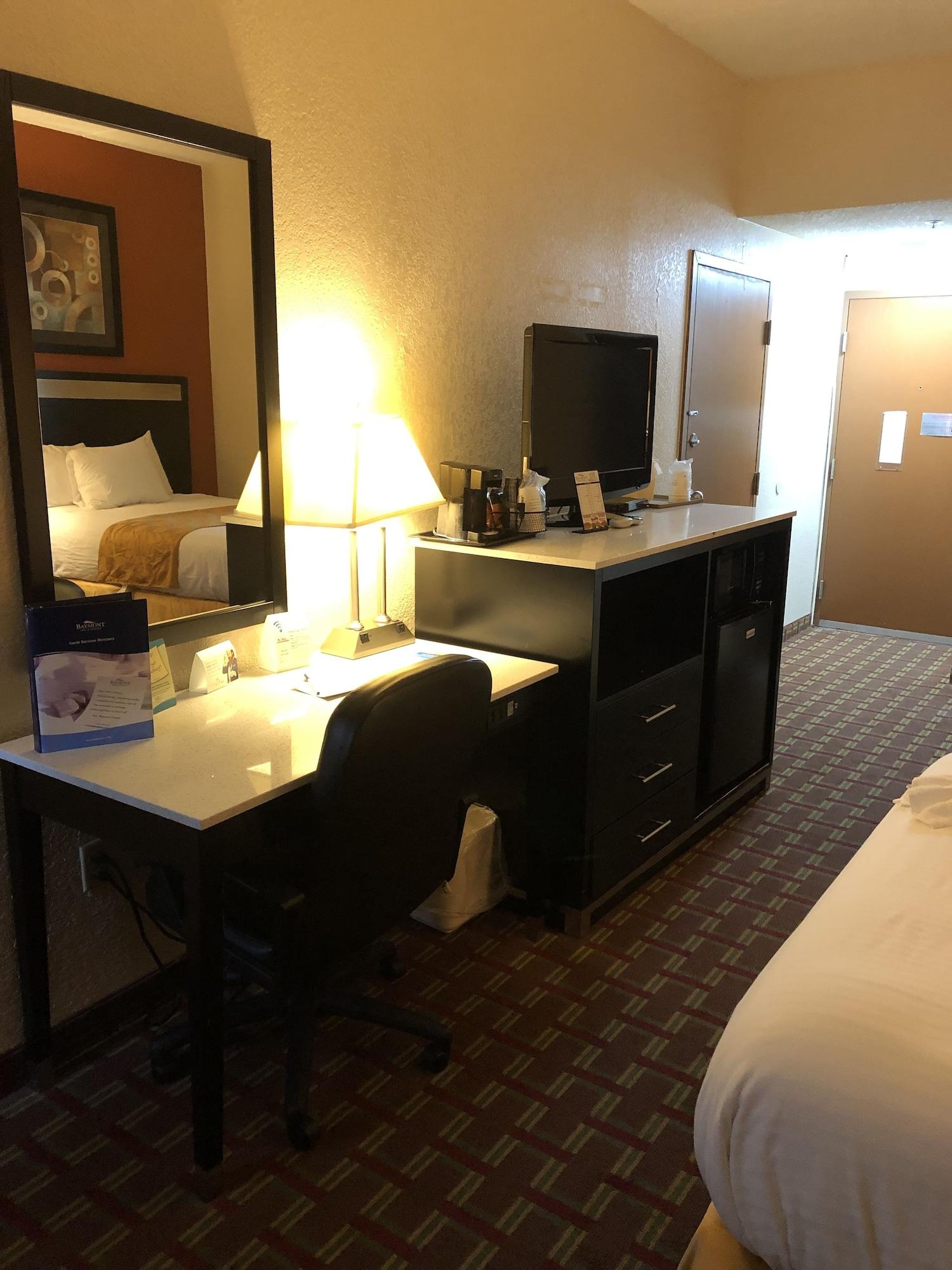 Baymont By Wyndham Cincinnati شارونفيل المظهر الخارجي الصورة